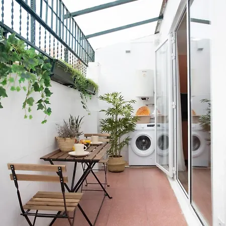 Singularstays San Valero Apartment *